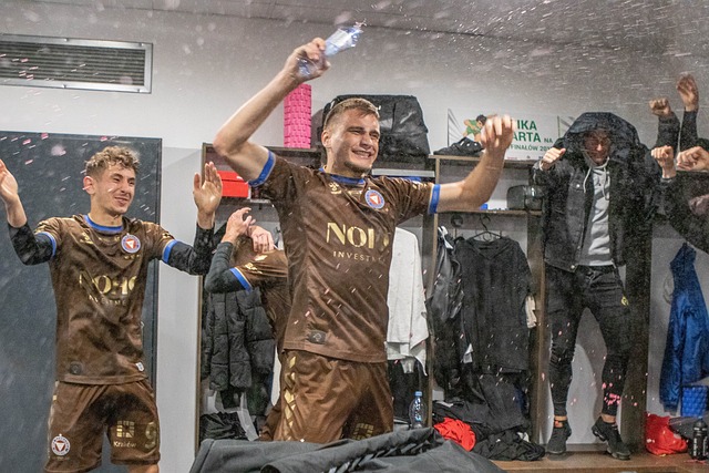 附加赛的渺 附加赛的渺